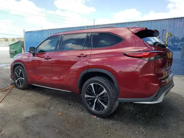 5TDLZRAH7NS131474 2022 TOYOTA HIGHLANDER - Image 2