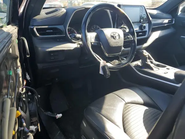 5TDLZRAH8MS058923 2021 TOYOTA HIGHLANDER - Image 8