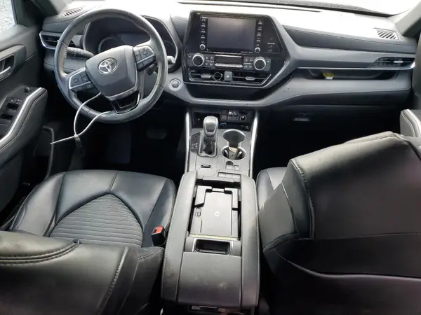 5TDLZRAH8MS062762 2021 TOYOTA HIGHLANDER - Image 8
