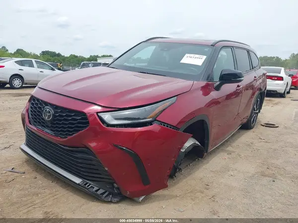 5TDLZRAH9MS038762 2021 TOYOTA HIGHLANDER - Image 2
