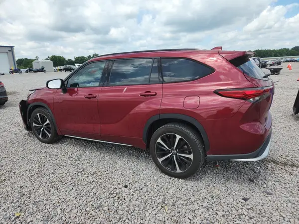 5TDLZRAH9MS049583 2021 TOYOTA HIGHLANDER - Image 2