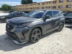 5TDLZRAHXNS091875 2022 TOYOTA HIGHLANDER