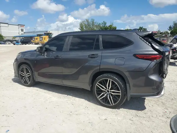 5TDLZRAHXNS091875 2022 TOYOTA HIGHLANDER - Image 2