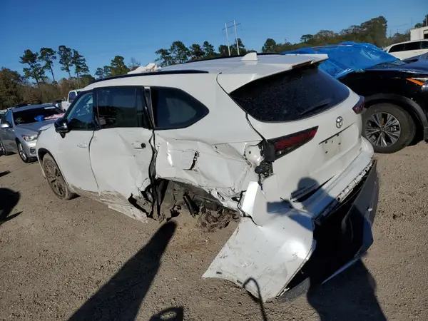 5TDLZRAHXNS092248 2022 TOYOTA HIGHLANDER - Image 2