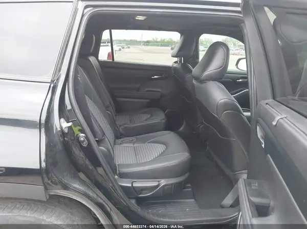 5TDLZRAHXNS141013 2022 TOYOTA HIGHLANDER - Image 8