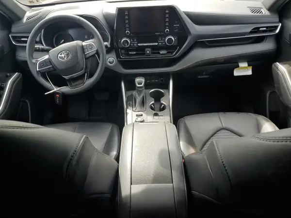 5TDLZRBH0MS090764 2021 TOYOTA HIGHLANDER - Image 8