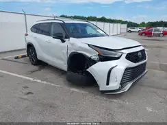 5TDLZRBH0NS214209 2022 TOYOTA HIGHLANDER