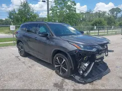 5TDLZRBH0NS238882 2022 TOYOTA HIGHLANDER