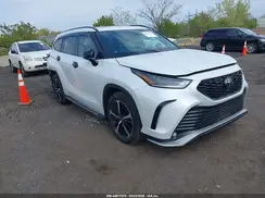 5TDLZRBH0NS241751 2022 TOYOTA HIGHLANDER