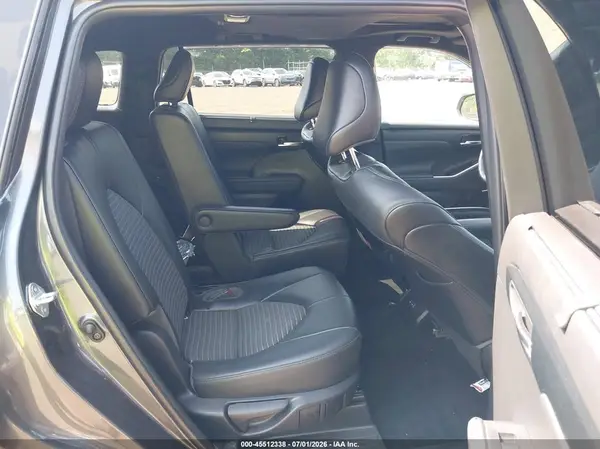 5TDLZRBH0NS242348 2022 TOYOTA HIGHLANDER - Image 8