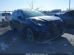5TDLZRBH0NS252295 2022 TOYOTA HIGHLANDER