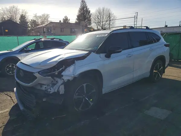 5TDLZRBH1NS164775 2022 TOYOTA HIGHLANDER - Image 1