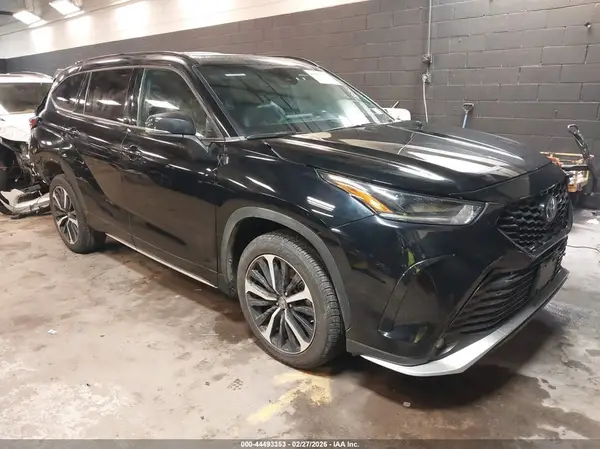 5TDLZRBH1NS220309 2022 TOYOTA HIGHLANDER - Image 1