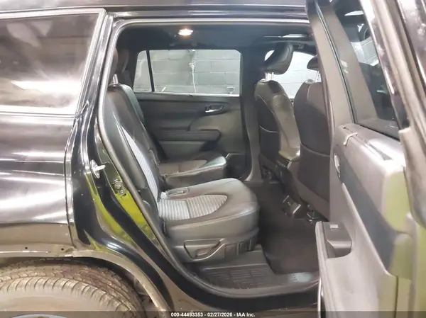 5TDLZRBH1NS220309 2022 TOYOTA HIGHLANDER - Image 8