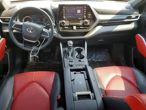 5TDLZRBH1NS235490 2022 TOYOTA HIGHLANDER - Image 8