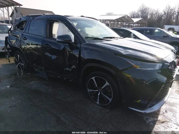 5TDLZRBH1NS244660 2022 TOYOTA HIGHLANDER - Image 1
