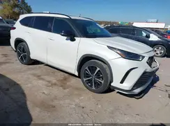 5TDLZRBH2MS057121 2021 TOYOTA HIGHLANDER