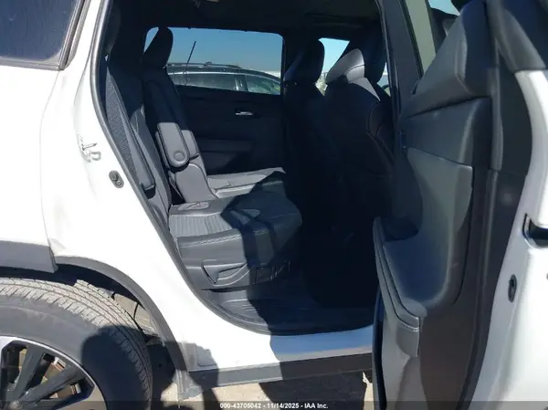 5TDLZRBH2MS057121 2021 TOYOTA HIGHLANDER - Image 8