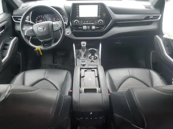 5TDLZRBH2MS089017 2021 TOYOTA HIGHLANDER - Image 8