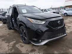 5TDLZRBH2MS104471 2021 TOYOTA HIGHLANDER