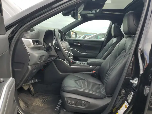 5TDLZRBH2NS182153 2022 TOYOTA HIGHLANDER - Image 8