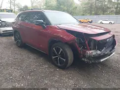 5TDLZRBH2NS222358 2022 TOYOTA HIGHLANDER