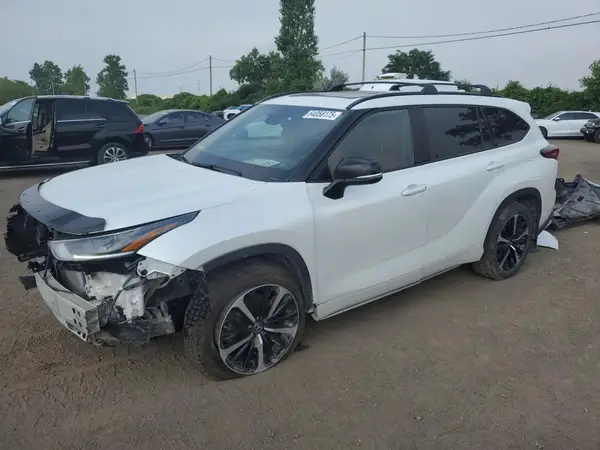 5TDLZRBH2NS248961 2022 TOYOTA HIGHLANDER - Image 1