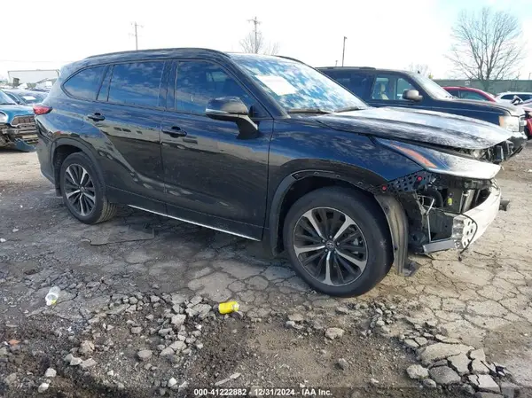 5TDLZRBH3MS121456 2021 TOYOTA HIGHLANDER - Image 1