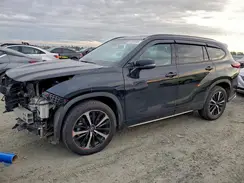 5TDLZRBH3MS157583 2021 TOYOTA HIGHLANDER