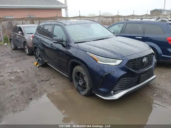 5TDLZRBH3NS213345 2022 TOYOTA HIGHLANDER - Image 1