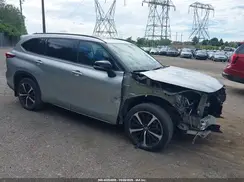 5TDLZRBH3NS242506 2022 TOYOTA HIGHLANDER