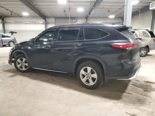 5TDLZRBH4MS153087 2021 TOYOTA HIGHLANDER - Image 2