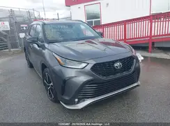 5TDLZRBH4NS166083 2022 TOYOTA HIGHLANDER