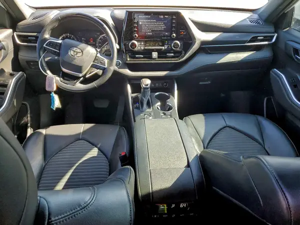 5TDLZRBH4NS216268 2022 TOYOTA HIGHLANDER - Image 8
