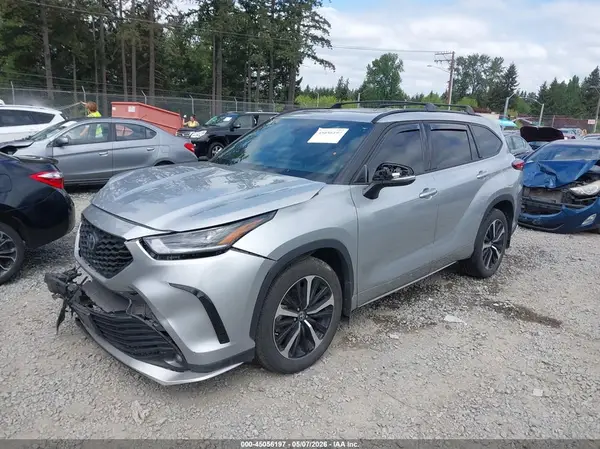 5TDLZRBH4NS254907 2022 TOYOTA HIGHLANDER - Image 2