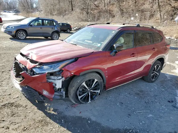 5TDLZRBH5MS152353 2021 TOYOTA HIGHLANDER - Image 1