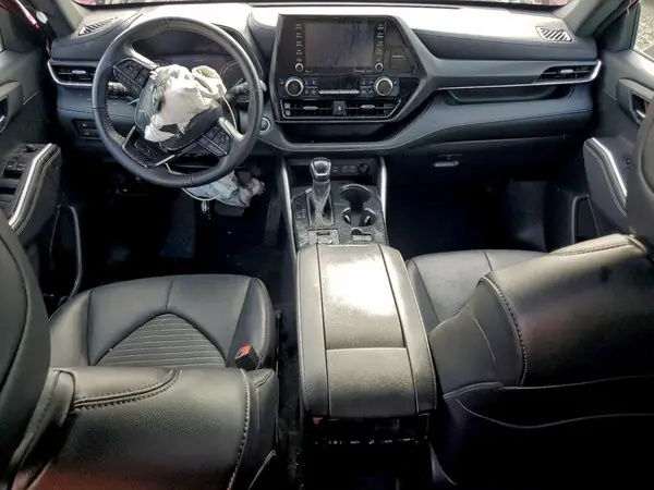 5TDLZRBH5NS193597 2022 TOYOTA HIGHLANDER - Image 8