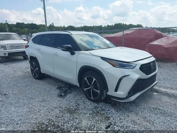 5TDLZRBH5NS256472 2022 TOYOTA HIGHLANDER - Image 1