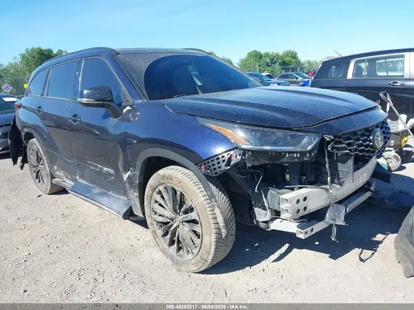 5TDLZRBH6MS119877 2021 TOYOTA HIGHLANDER - Image 1