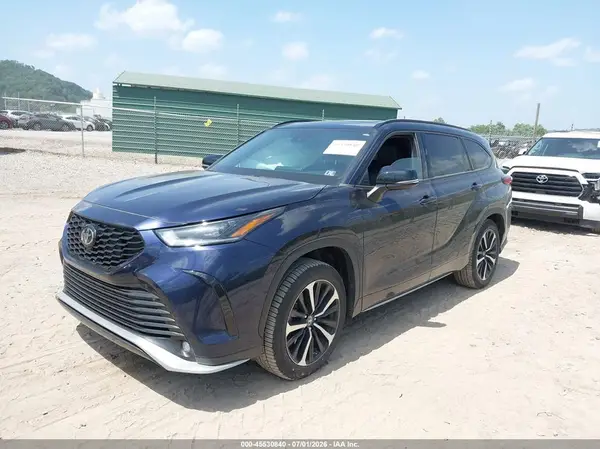 5TDLZRBH6MS145671 2021 TOYOTA HIGHLANDER - Image 2