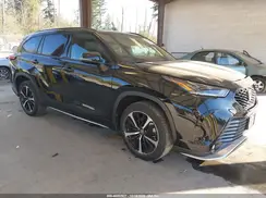 5TDLZRBH6NS192717 2022 TOYOTA HIGHLANDER