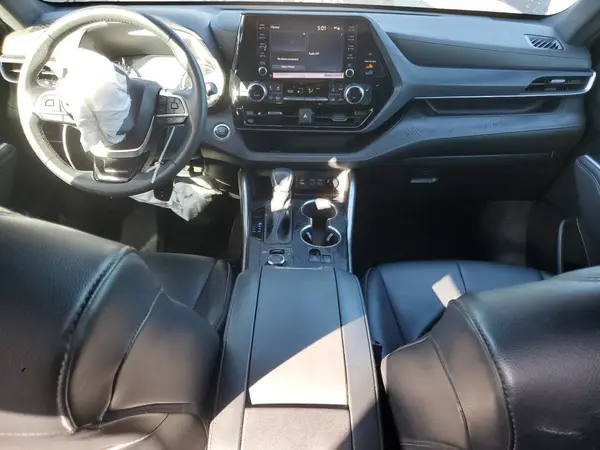 5TDLZRBH6NS251829 2022 TOYOTA HIGHLANDER - Image 8