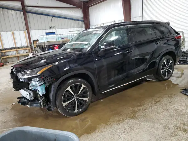 5TDLZRBH7NS184271 2022 TOYOTA HIGHLANDER - Image 1