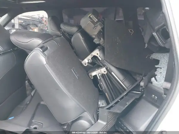 5TDLZRBH8MS062159 2021 TOYOTA HIGHLANDER - Image 8