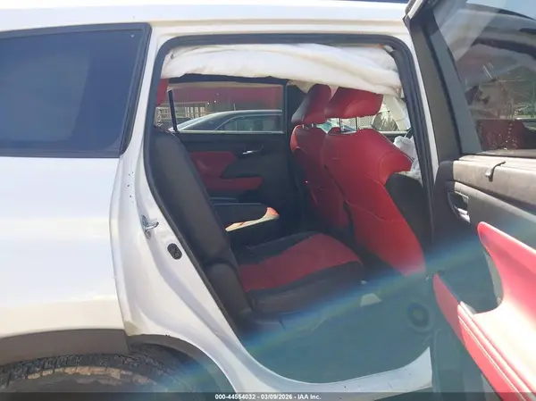 5TDLZRBH8MS108637 2021 TOYOTA HIGHLANDER - Image 8