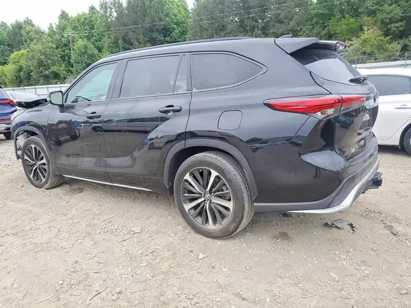 5TDLZRBH8MS111540 2021 TOYOTA HIGHLANDER - Image 2