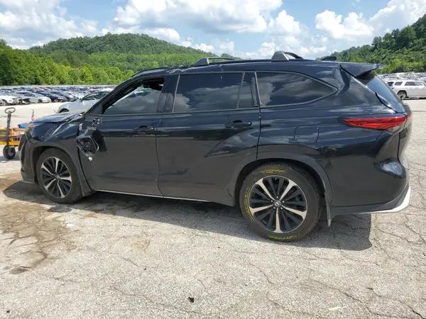 5TDLZRBH8MS114213 2021 TOYOTA HIGHLANDER - Image 2