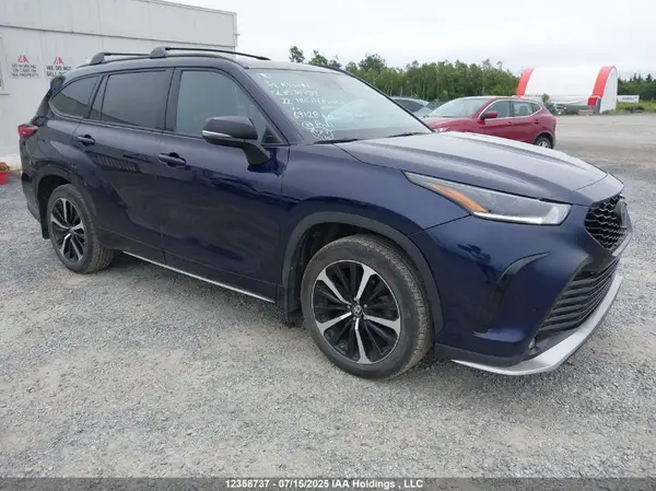 5TDLZRBH8NS255218 2022 TOYOTA HIGHLANDER - Image 1