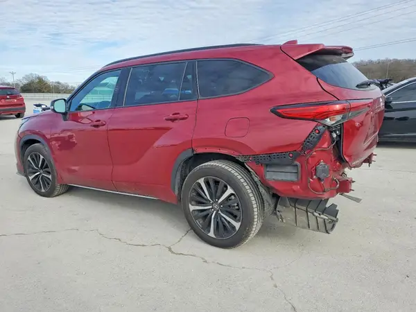 5TDLZRBH9MS075874 2021 TOYOTA HIGHLANDER - Image 2