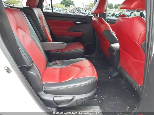 5TDLZRBH9NS169013 2022 TOYOTA HIGHLANDER - Image 8